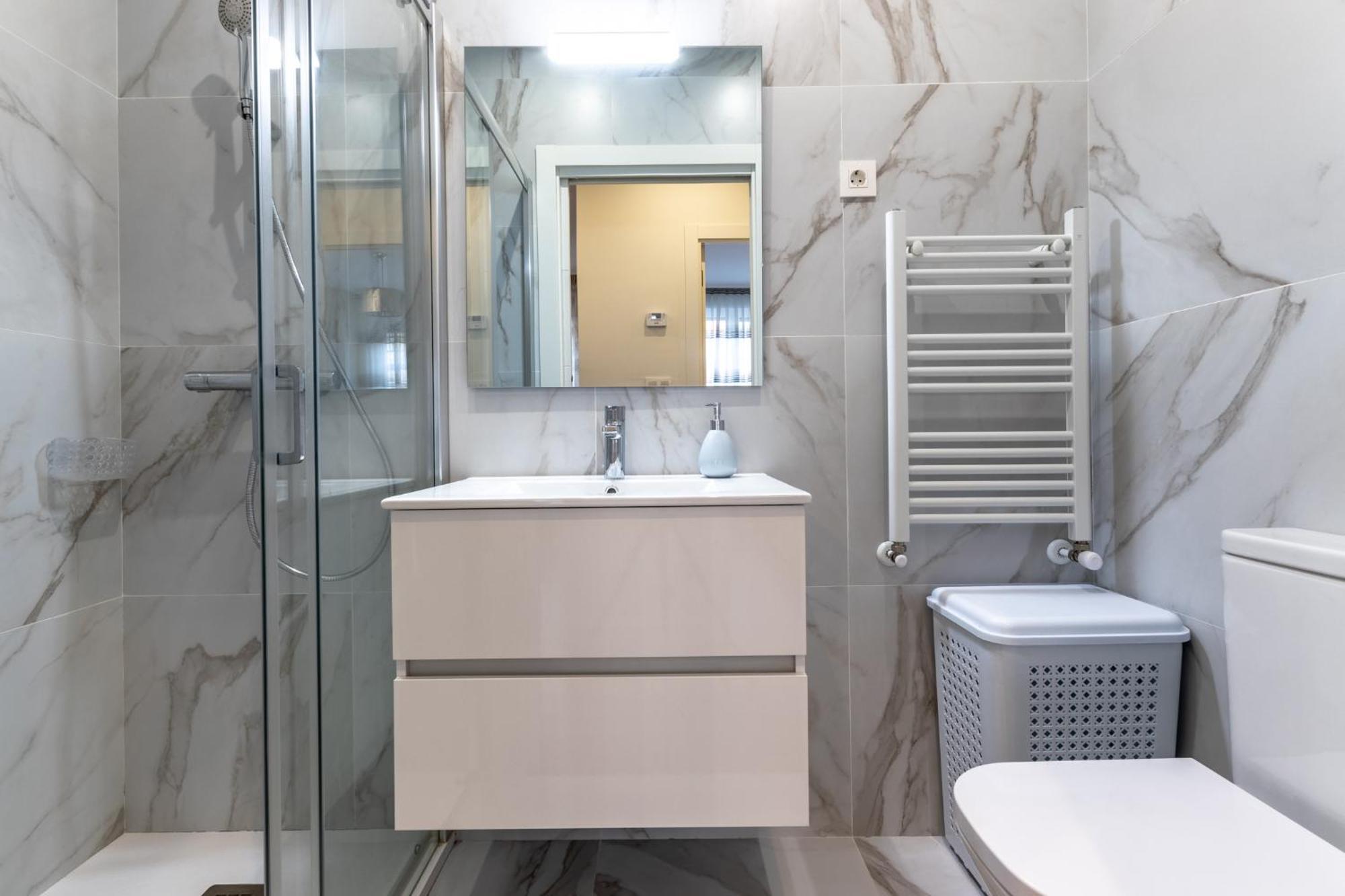 Apartamento En Indautxu بلباو المظهر الخارجي الصورة
