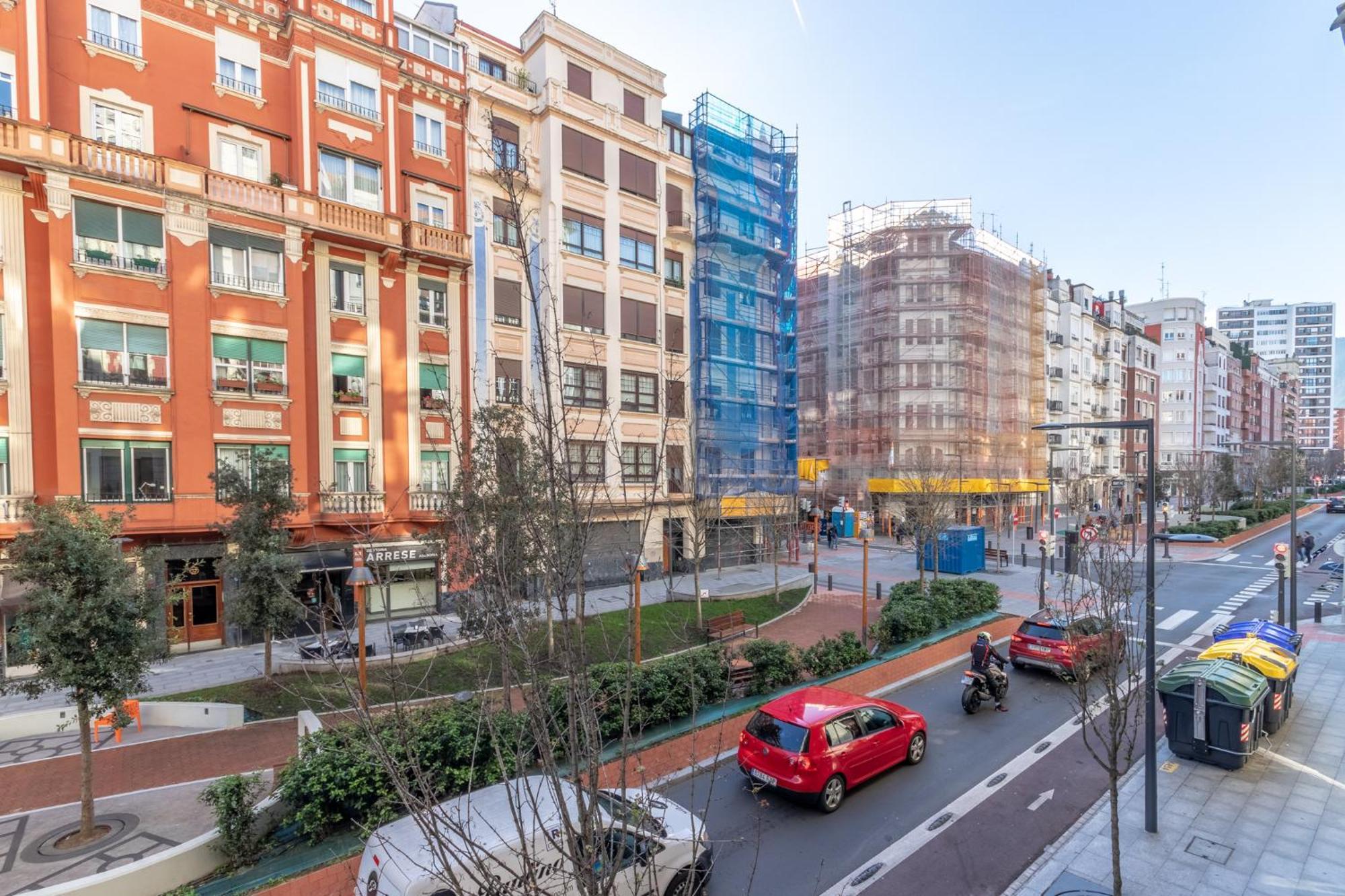 Apartamento En Indautxu بلباو المظهر الخارجي الصورة